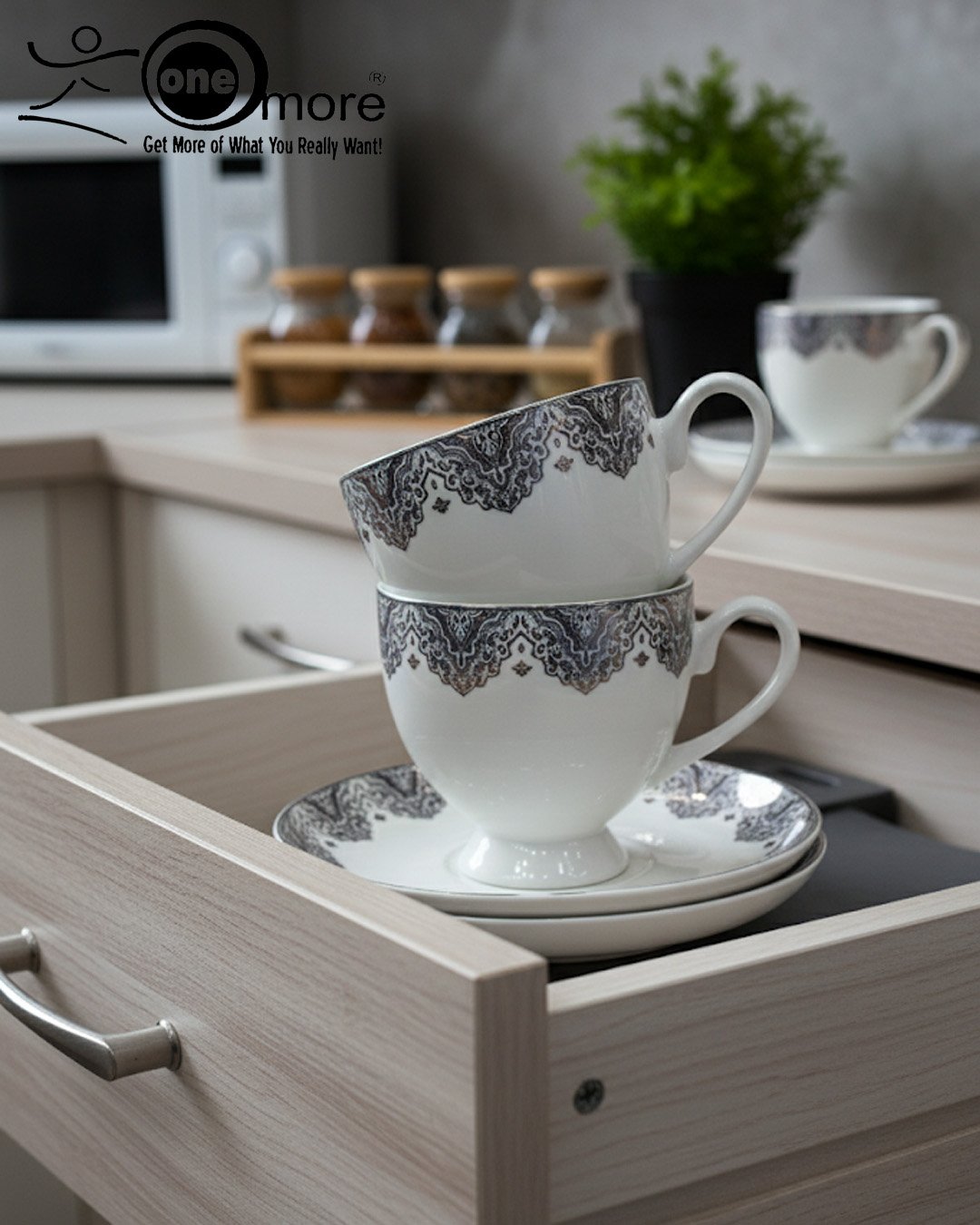Luxury Porcelain Tea Cup and Saucer Set – Elegant Coffee & Tea Tableware CK - Image 3