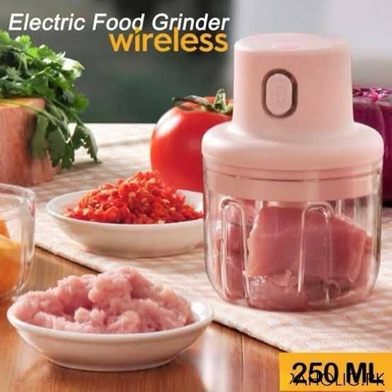 250ml USB Rechargeable Mini Garlic Chopper – Portable Electric Food Mincer, One-Touch Vegetable & Meat Chopper