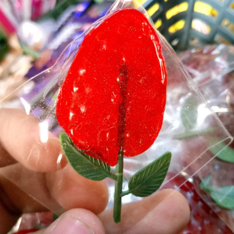 Original Strawberry Lollipop – Pack of 24 | Fanta Strawberry Flavour Kids Special Lollipops | Sweet & Trending Candy Treat at Affordable Price