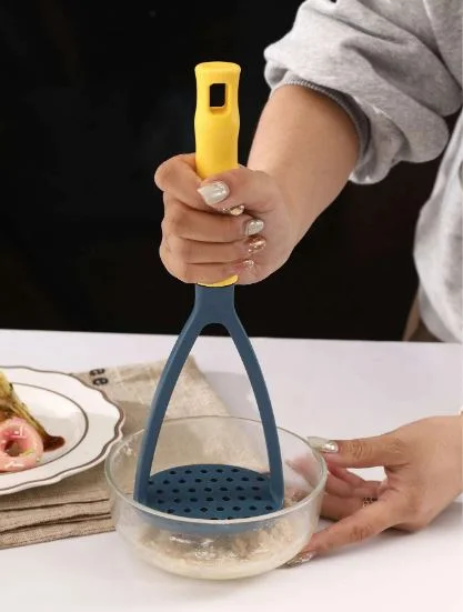 Handheld Potato Masher – 1Pc Kitchen Masher Tool with Comfortable Handle for Smooth Mashing - Image 7