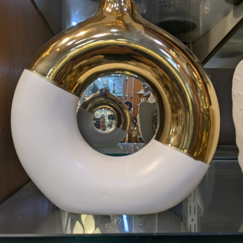 Modern Ceramic Donut Vase | Luxury Gold & White Dual-Tone Decorative Flower Vase